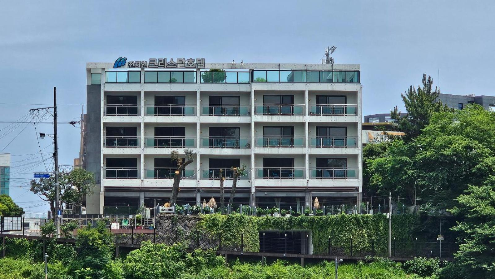 Cheonjiyeon Crystal Hotel Seogwipo Eksteriør billede