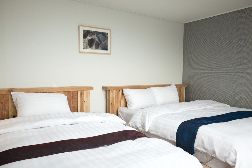 Cheonjiyeon Crystal Hotel Seogwipo Eksteriør billede